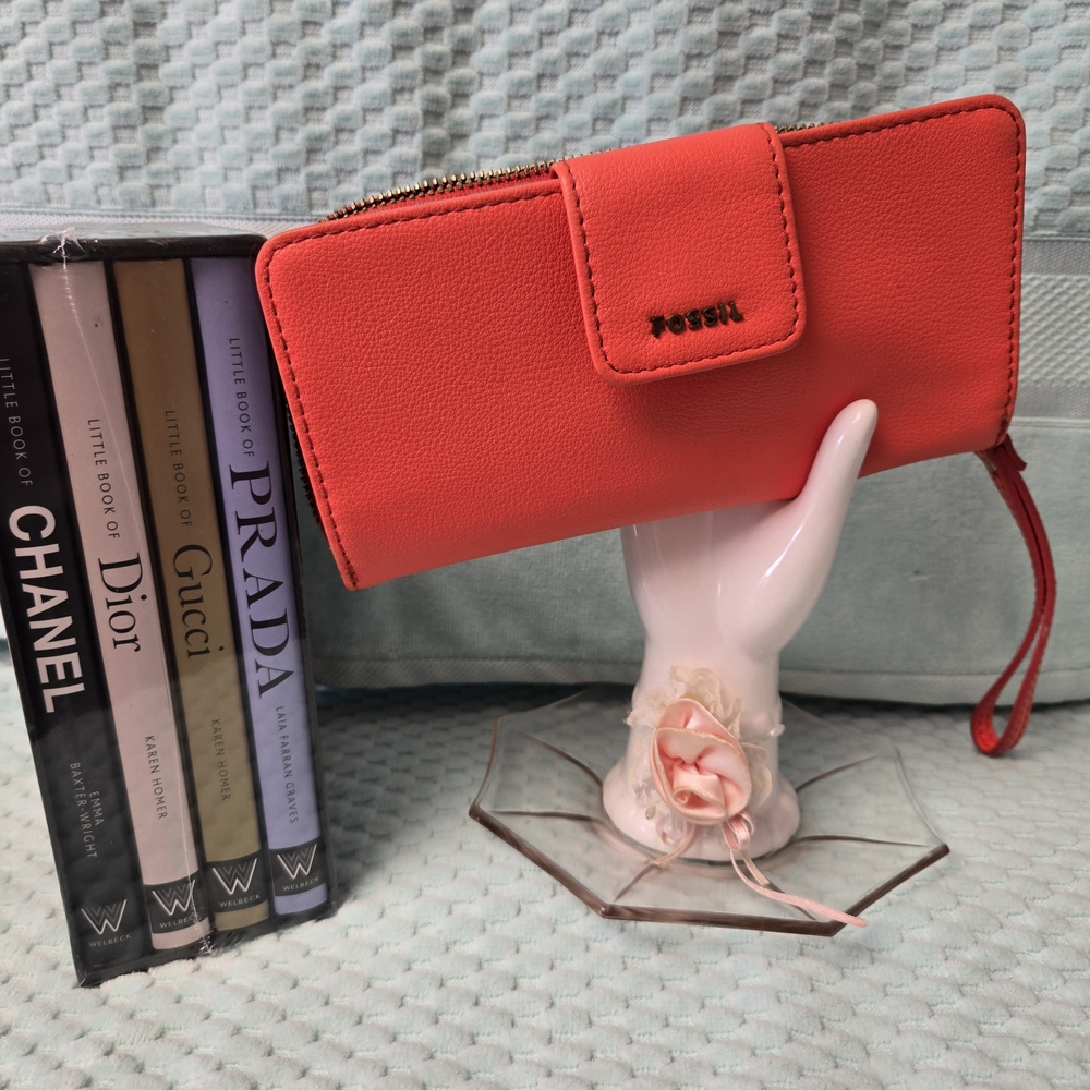 Fossil Women's Bold Salmon/Orange Wallet